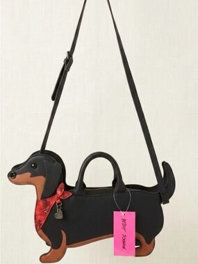 NEW VIRAL Betsey Johnson B&T Dachshund Crossbody purse w/ Red Bandanna $125 FIRM